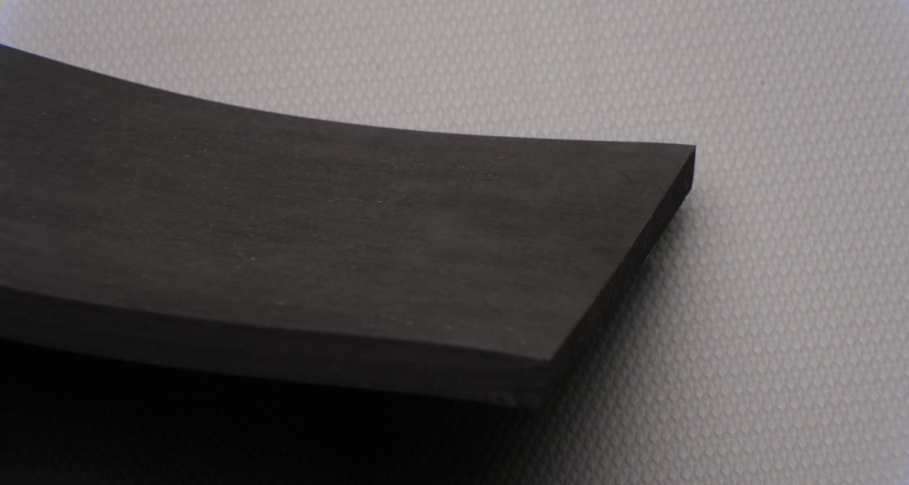 Alternate back side view of MOR rubber conveyor belt with 3/4 inch thickness, black color, top and bottom rubber.