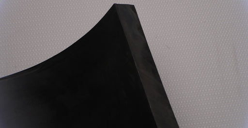 Front side view of MOR rubber conveyor belt with 3/4 inch thickness, black color, top and bottom rubber.