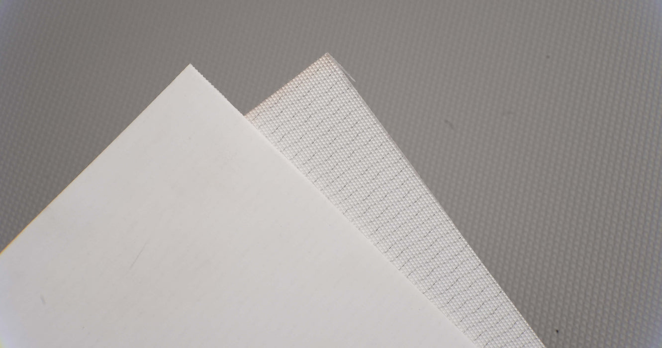 View showing both front and back sides of PU conveyor belt with 0.6mm thickness, white mat top color, and white fabric bottom color.
