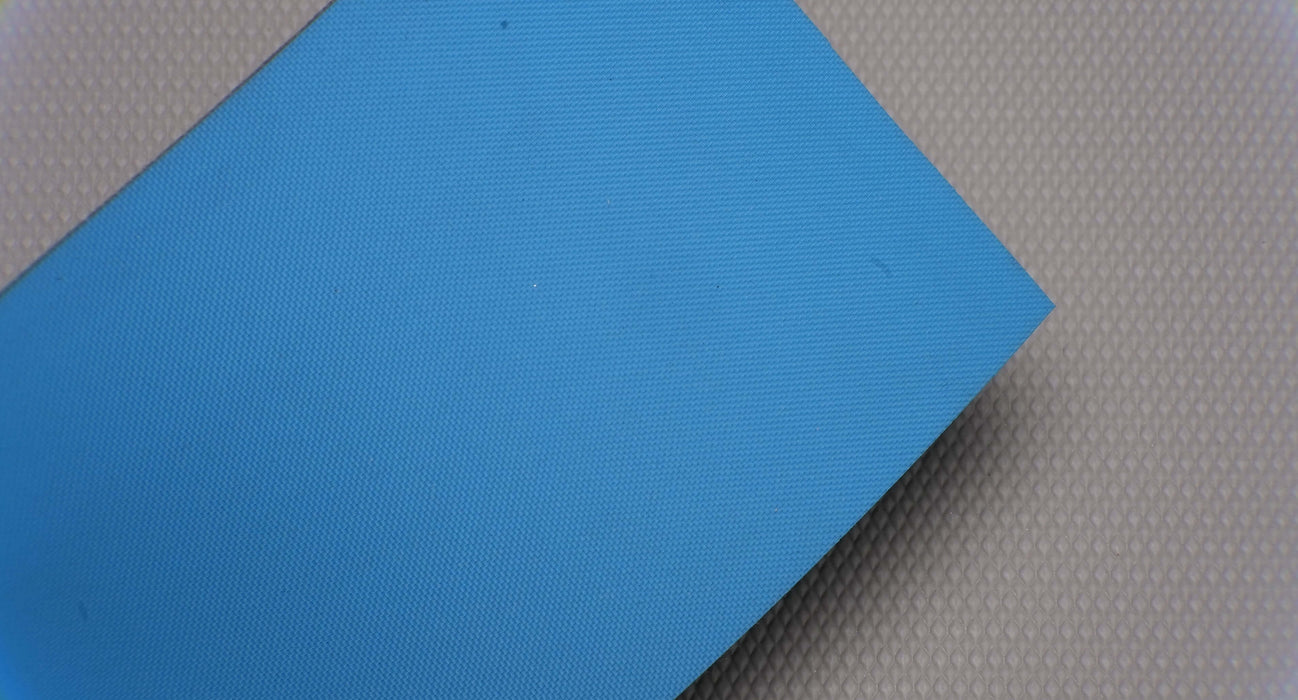 Front view of NC nylon conveyor belt with diamond surfacing, 3mm thickness, blue color, 1 layer, 1% elongation at 3.8 N/mm, highlighting material features.
